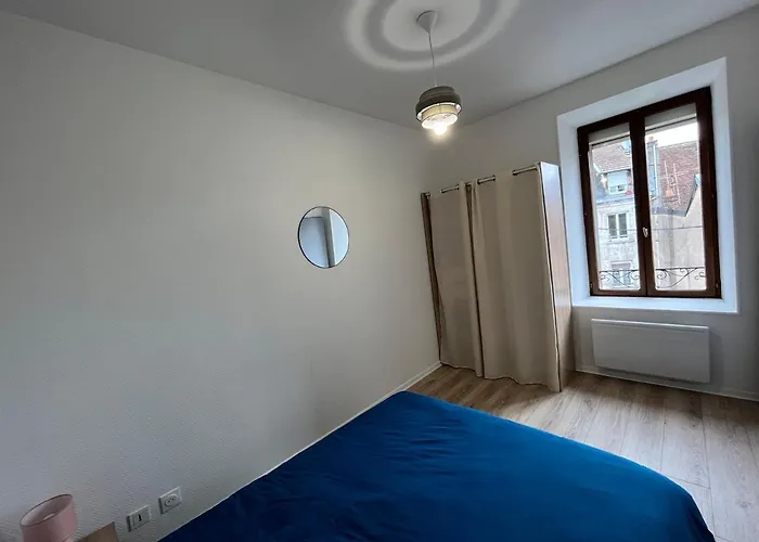 Appartement Centre-Ville De Lure Gauche